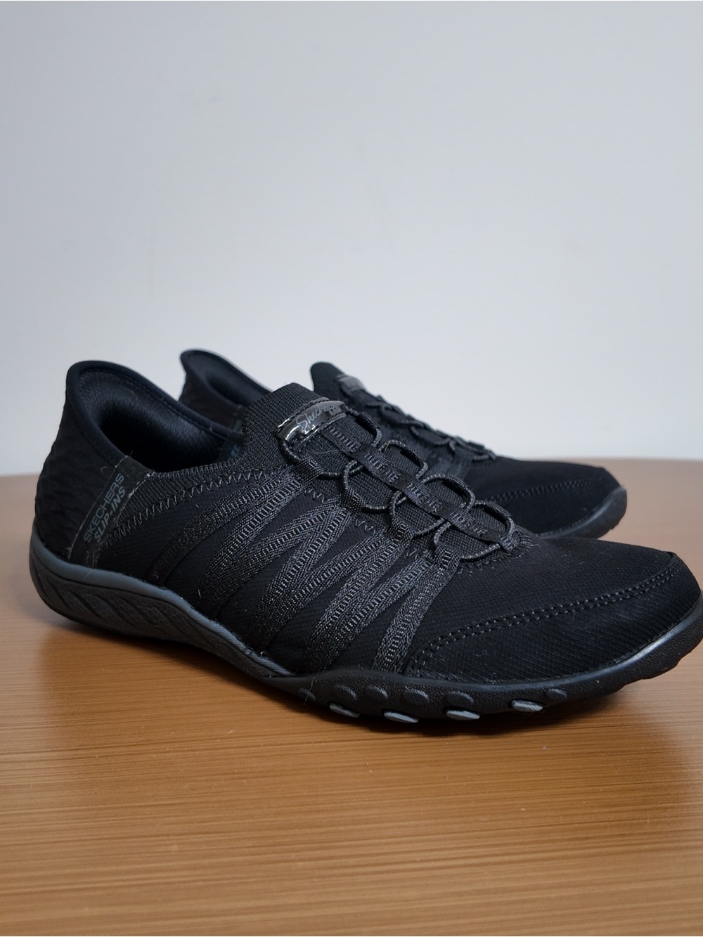 Skechers Breathe Easy Roll With Me Womens 8 Black Slip-ins 100593 BBK